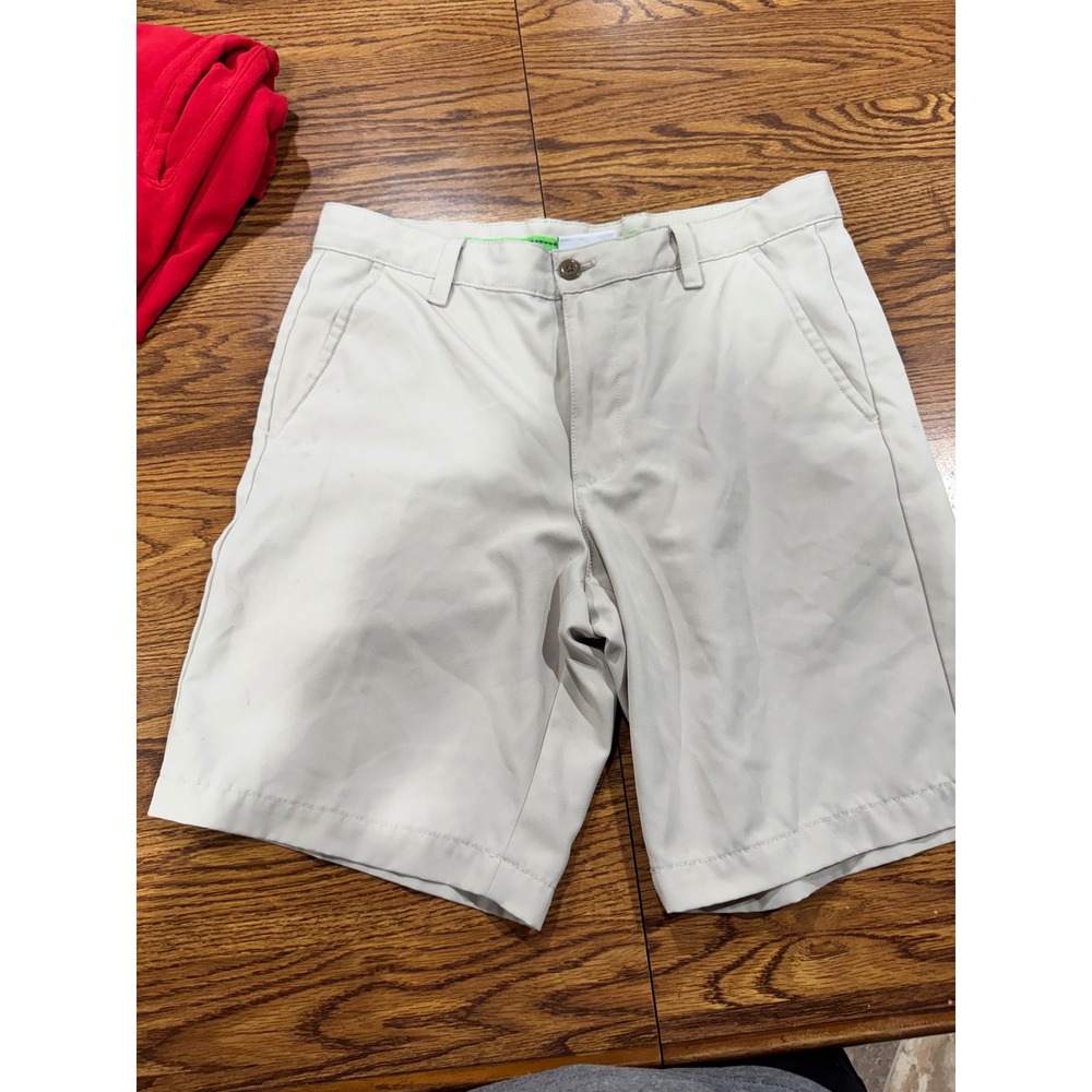 Izod Golf Mens Shorts Size 32 Beige Flat Front Performance Chino Golfing 32x9.5